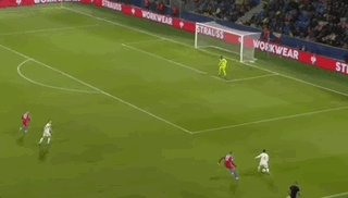 【欧联杯】霍伊伦双响绝杀，曼联2比1逆转比尔森胜利