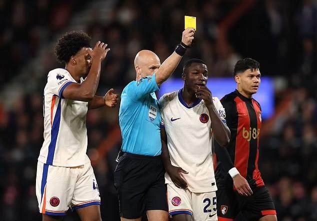 九游体育app下载-“黄牌大战”一球小胜 疑云中的切尔西暂得喘息