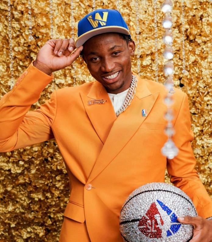 九游体育app登录-键盘侠|赶紧用库明加换德罗赞和拉文!勇士就该让追梦打替补